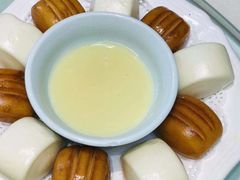金银小馒头-鑫巴蜀小镇 · 水煮鱼专研店(玉桥店)