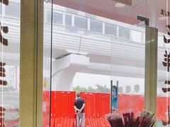 -味为先光明乳鸽(光明总店)