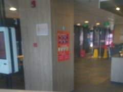 -麦当劳(国家体育场南路店)