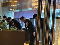 -海派悦庭·海胆烧麦·新融合菜(凯德广场店)