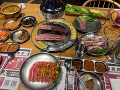 -青瓦炭韩潮烤肉(花园道店)