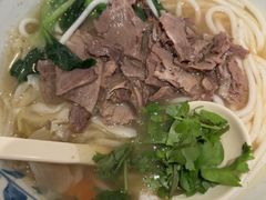 -鑫花溪牛肉米粉(凤凰街创始总店)