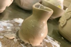 -泥娃娃DIY陶吧(易生活购物公园店)