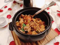 龙虾闷鸡煲-宝丽轩中餐厅BAOLIXUAN