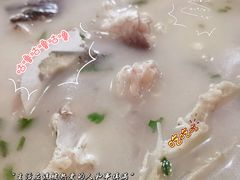 -美顺香食府鱼头老店(雪野湖店)