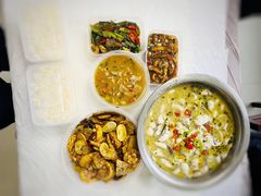 -何哥鲜鱼餐厅(龙湖花园店)