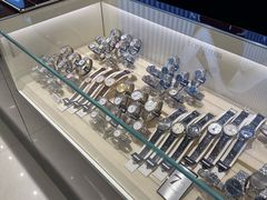 -亨吉利世界名表中心(群光店)