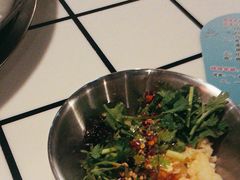 -鹿鸣山草本茶香火锅(园西路店)