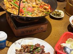 -富正毅三下锅·湘西韵味(天门山索道店)