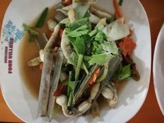 -班赞海鲜市场胖阿姨加工点