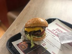 -The Habit Burger Grill 哈比特汉堡(复兴soho店)