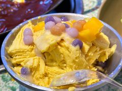 鲜果芒果绵绵冰-鸿姐老火锅(静安店)