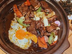 -帅巴人舅母子腊蹄民俗村