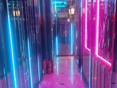 -路边边.炒菜烧烤.音乐餐厅(良乡长虹店)