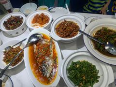 -兰湘子·湘菜小炒(石家庄万象城店)