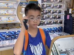 -罗伯特眼镜·蔡司官方授权(罗湖国贸店)