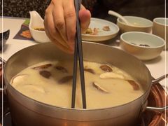 -洪氏嗨捞·猪肚鸡火锅(阳光天地店)