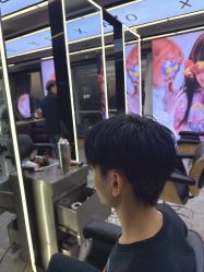 -藤野造型烫发染发