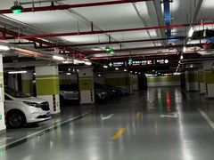 -北外滩来福士办公楼西塔-地下停车场