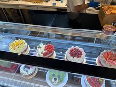 -花花卷卷·鲜食蛋糕(静安久光百货店)