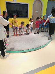 -多多淘儿童体验中心(重庆来福士店)