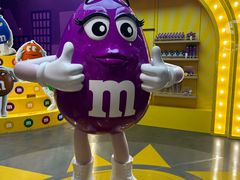 -m豆巧克力世界(上海世茂广场店)