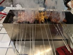 -喜悦小串丹东小黄牛海鲜烧烤大排档(民主广场店)