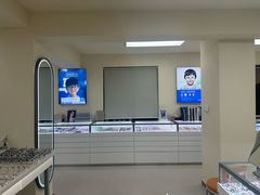 -潘多拉眼镜·蔡司依视路明月(潘家园店)