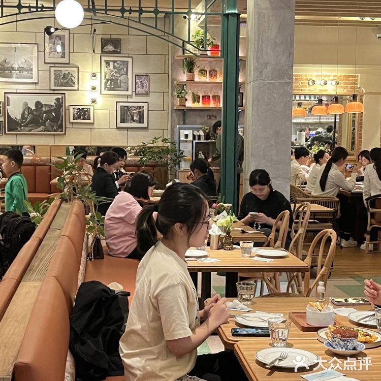 杭州新开的‼️氛围感拉满西餐 ！