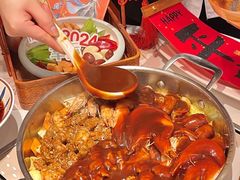 -黄记煌三汁焖锅(新佳丽江汉路店)