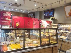 面包甜点陈列柜-嘉华饼屋(云冶店)