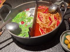 -三出山火锅(南京万象天地店)