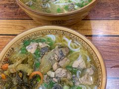 -正宗李家土鸡米线店