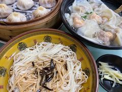 蟹黄汤包-食惠里小笼包面馆(越秀店)