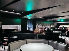 -左庭右院鲜牛肉火锅黑金店(陆家嘴中心店)