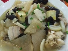 -侬佳蒸菜馆(听潮店)