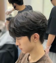 -尤司男士国潮理发馆