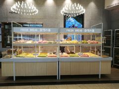 面包甜点陈列柜-奈雪的茶(石厦时代广场店)