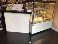 面包甜点陈列柜-双风车咖啡馆 Twin Windmills(六道口店)