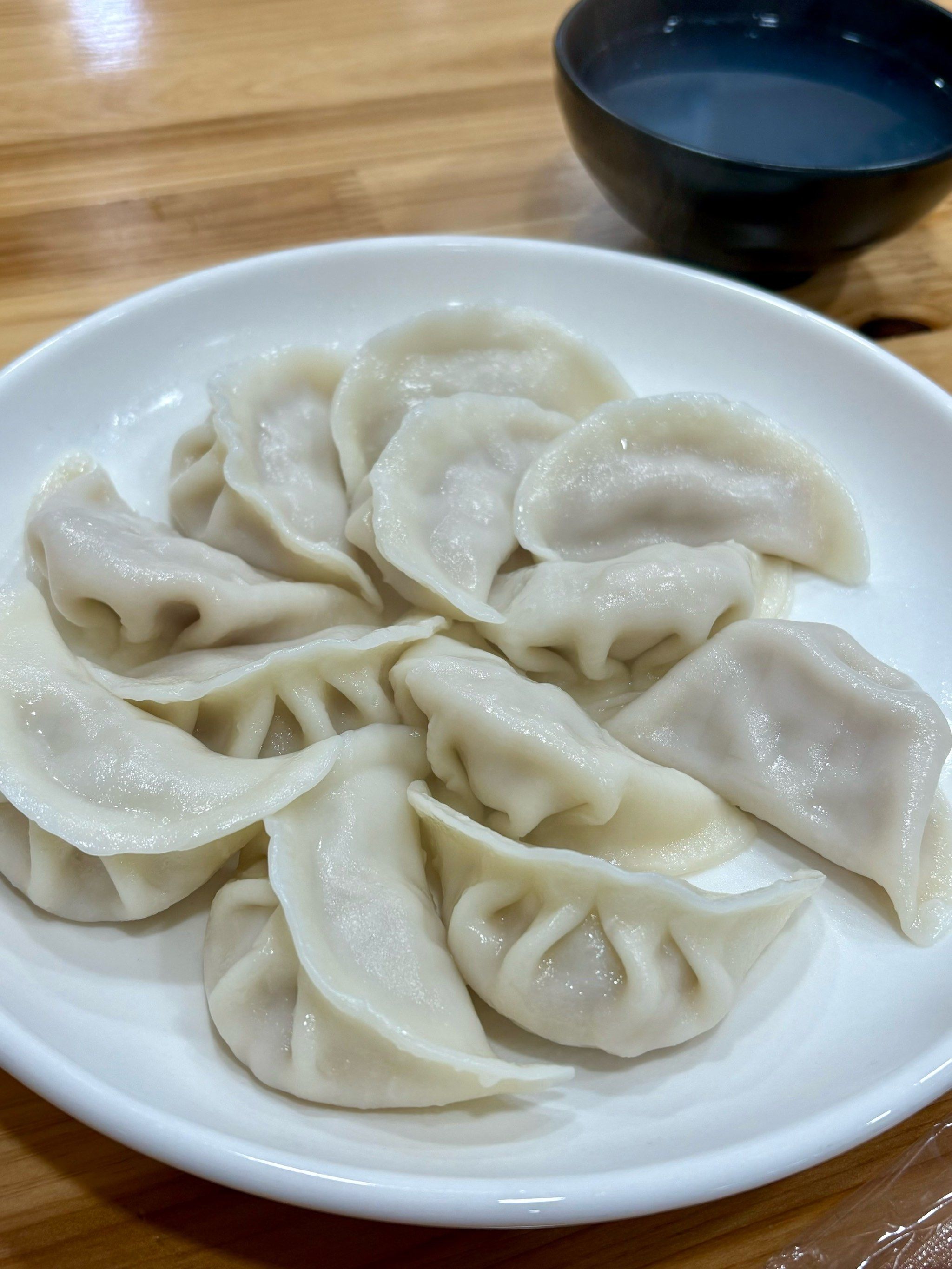 这家酸菜饺子有点对味儿