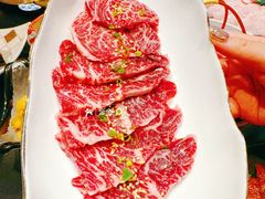 -山川小町·极番烧肉(新地假日广场店)