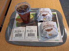 -麦当劳(展览路店)