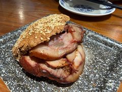 -老天桥酱肉烧饼夹肘子(天桥店)