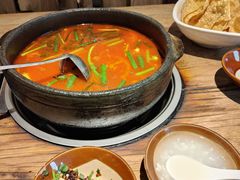 -贵厨酸汤牛肉(花果园国际中心店)