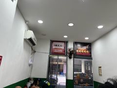 -堂瓦里·33年传统赣菜(第一街区店)