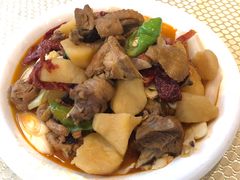 76号大盘鸡-巴扎美食·新疆菜·西域歌舞表演餐厅(新疆大厦店)