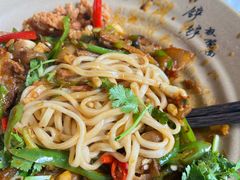 -方铲铲·成都板凳面(滨江银泰店)