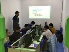 -童程童美·信息学竞赛·乐高机器人编程(长宁来福士校区)