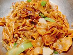 -绿茶餐厅(同成街华联店)