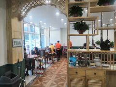 -楼外楼大刀肉传统火锅居(博学路店)